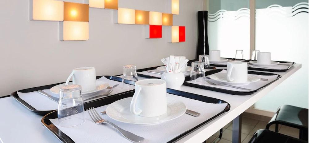 Residhome Carrieres La Defense Eksteriør bilde